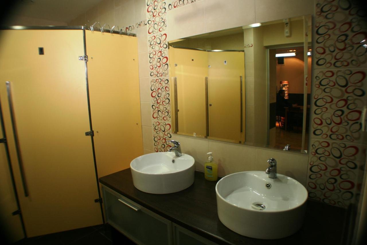 Hotel Jasmin Belgrado Esterno foto